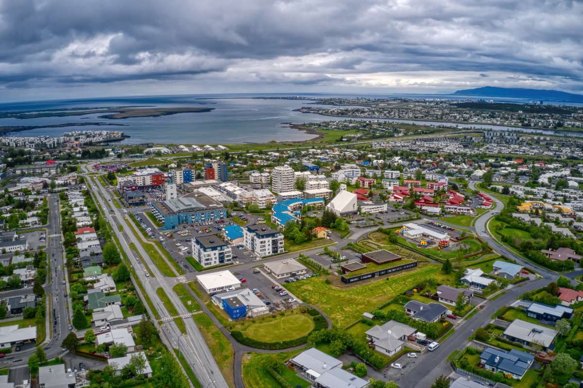 Popular cities in Iceland: Gardabaer