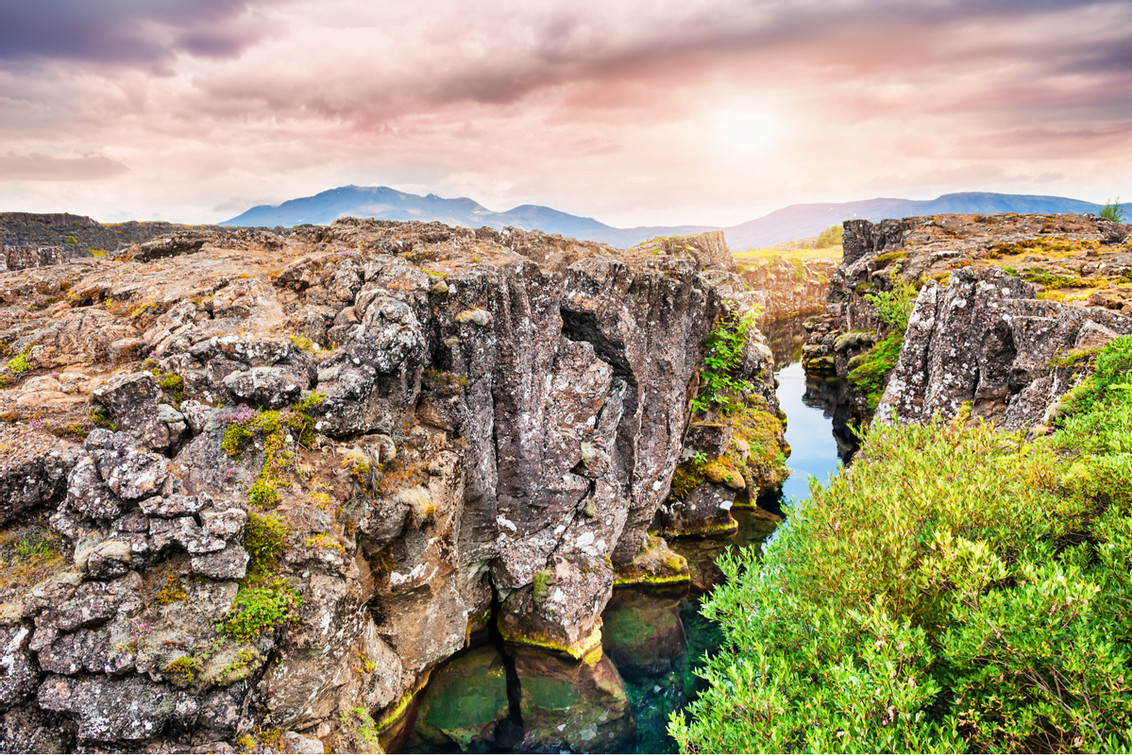 How expensive is Iceland Thingvellir Park free activities
