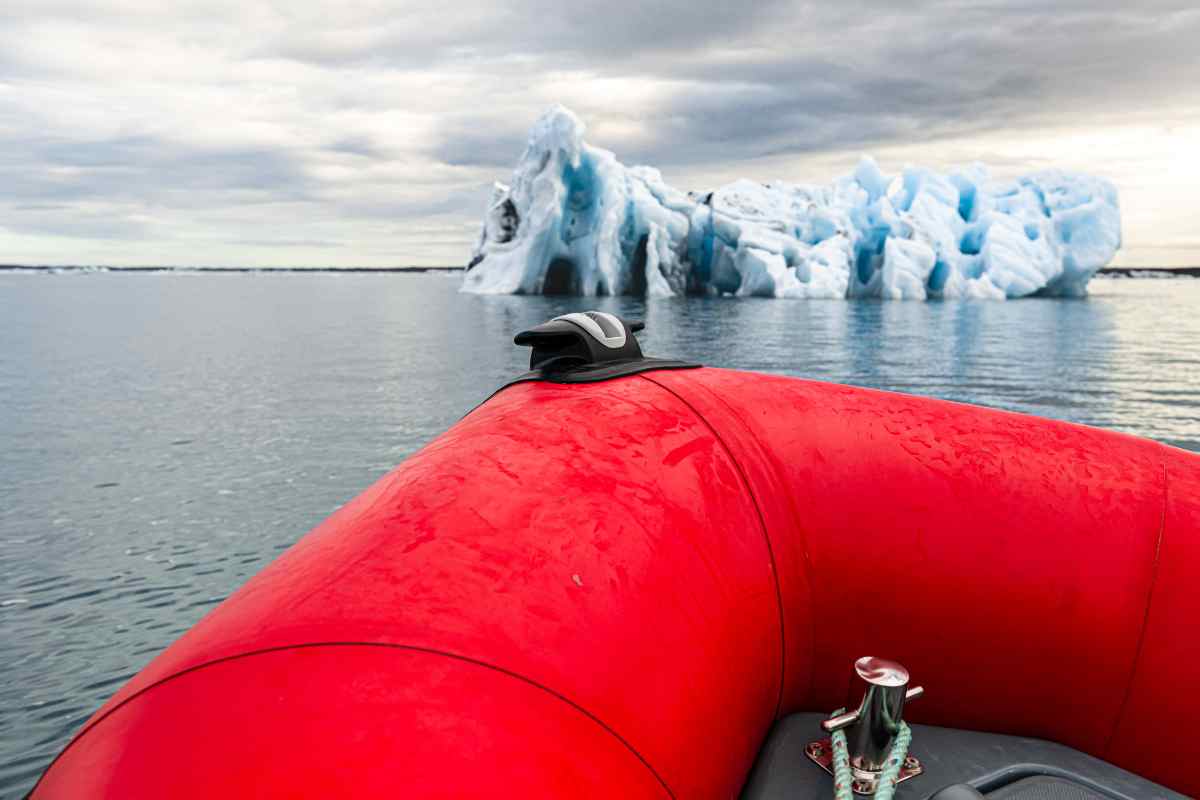 Jokulsarlon boat tour