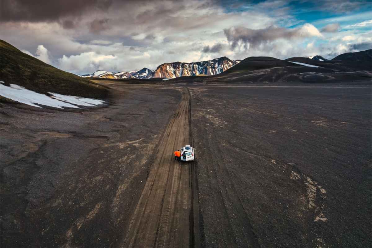 Campers in Iceland gravel roads