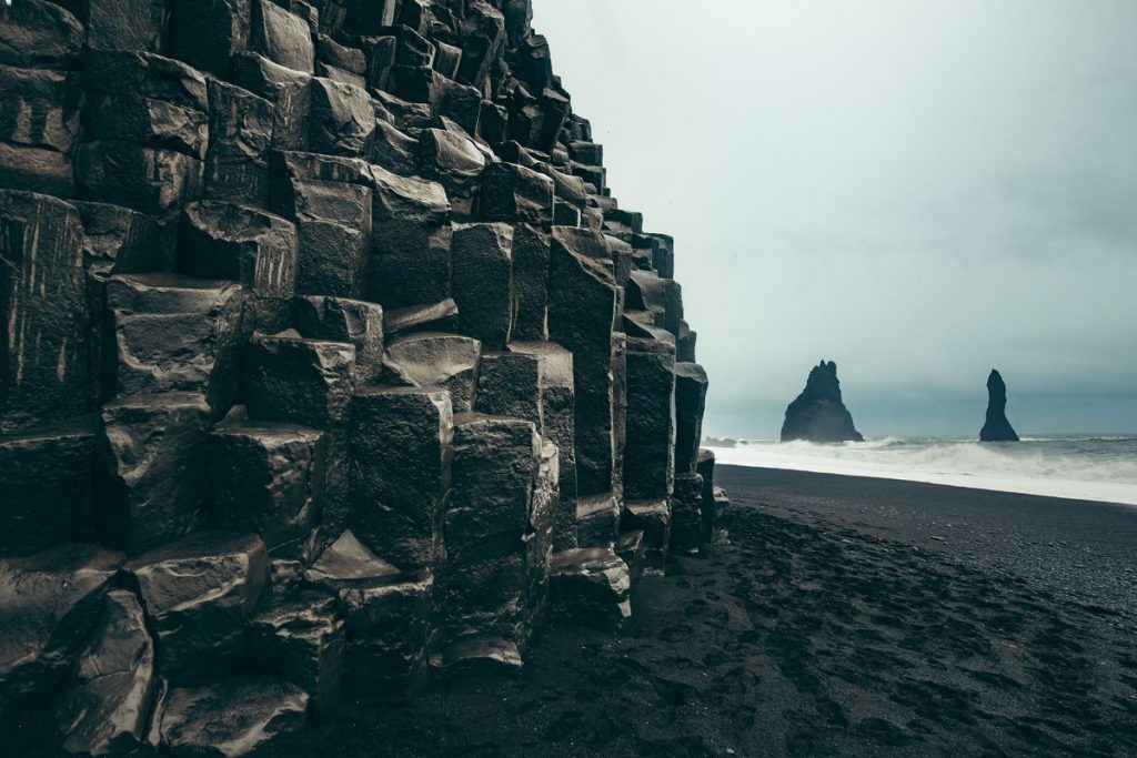 Black sand beaches in Iceland: Reynisfjara