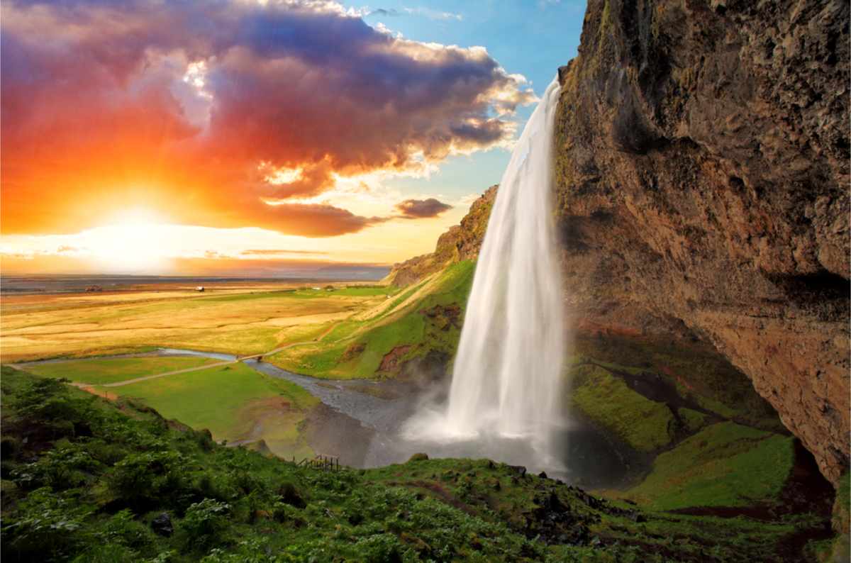 Instagrammable waterfall Iceland