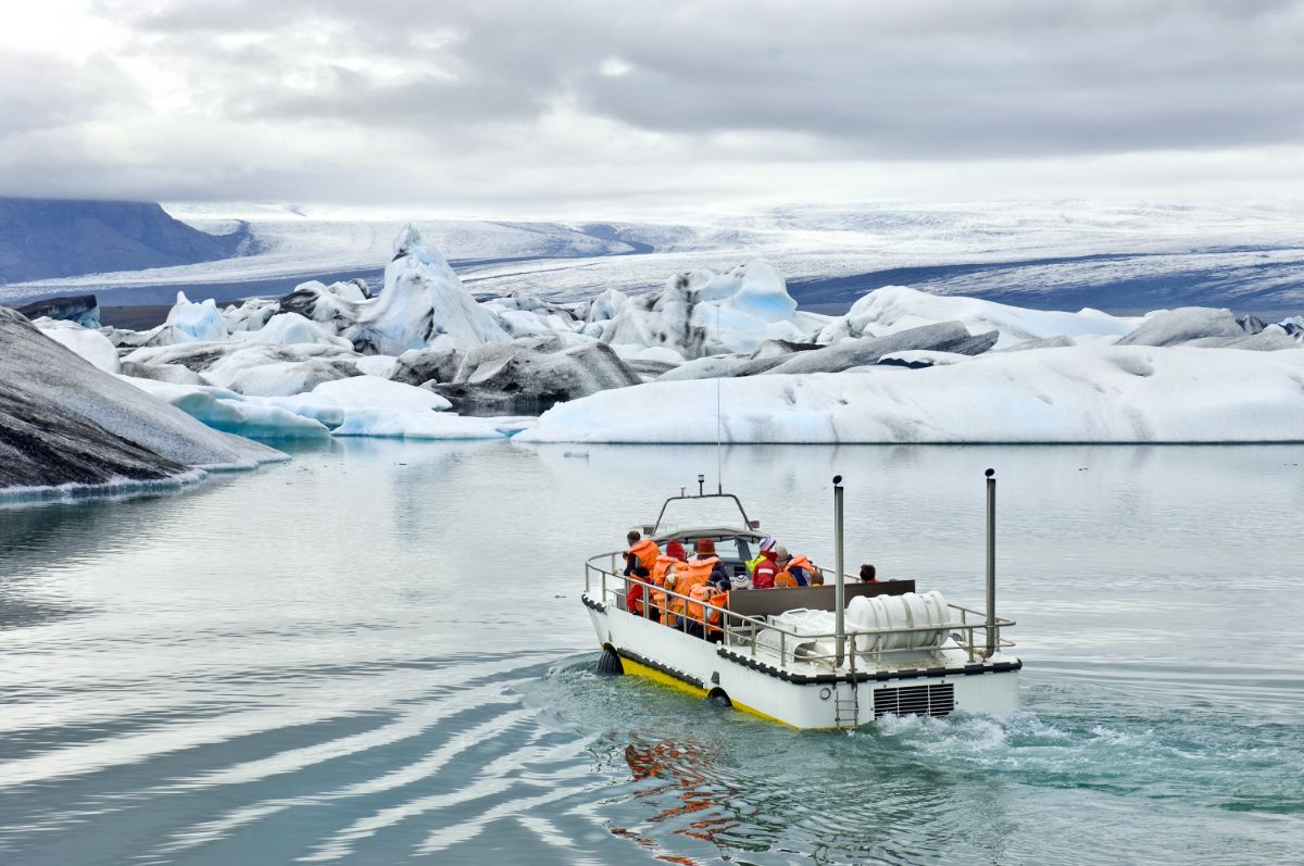 Things to do in Iceland in August: Boat tour