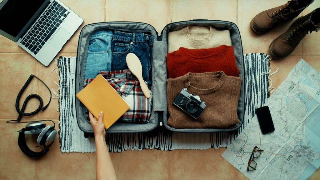 Packing List Iceland's summer