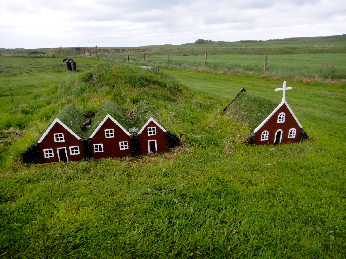 Elf hunting in Iceland