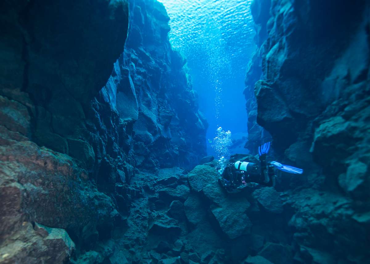 Silfra tectonic landscape