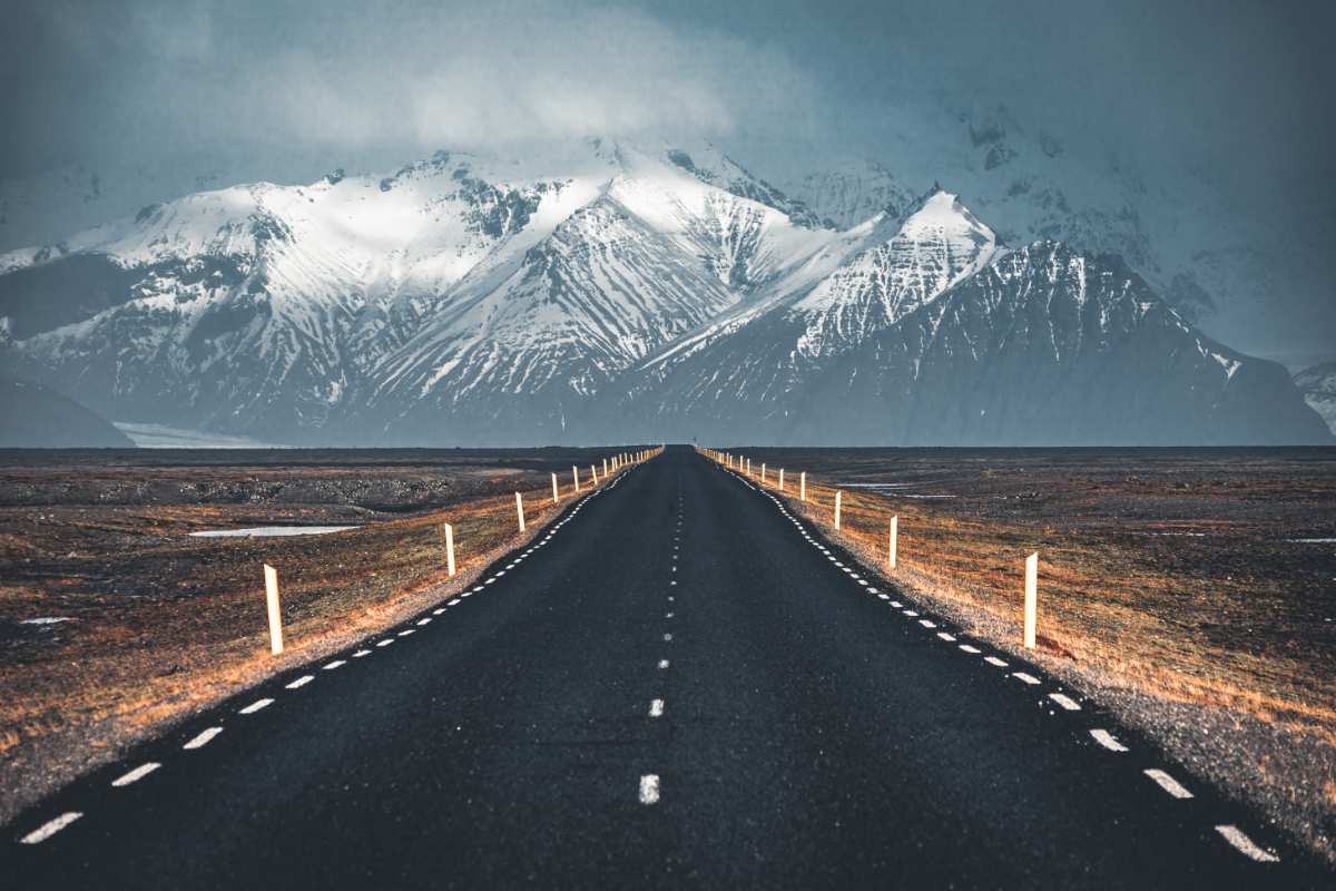 Snow tires in Iceland tracks