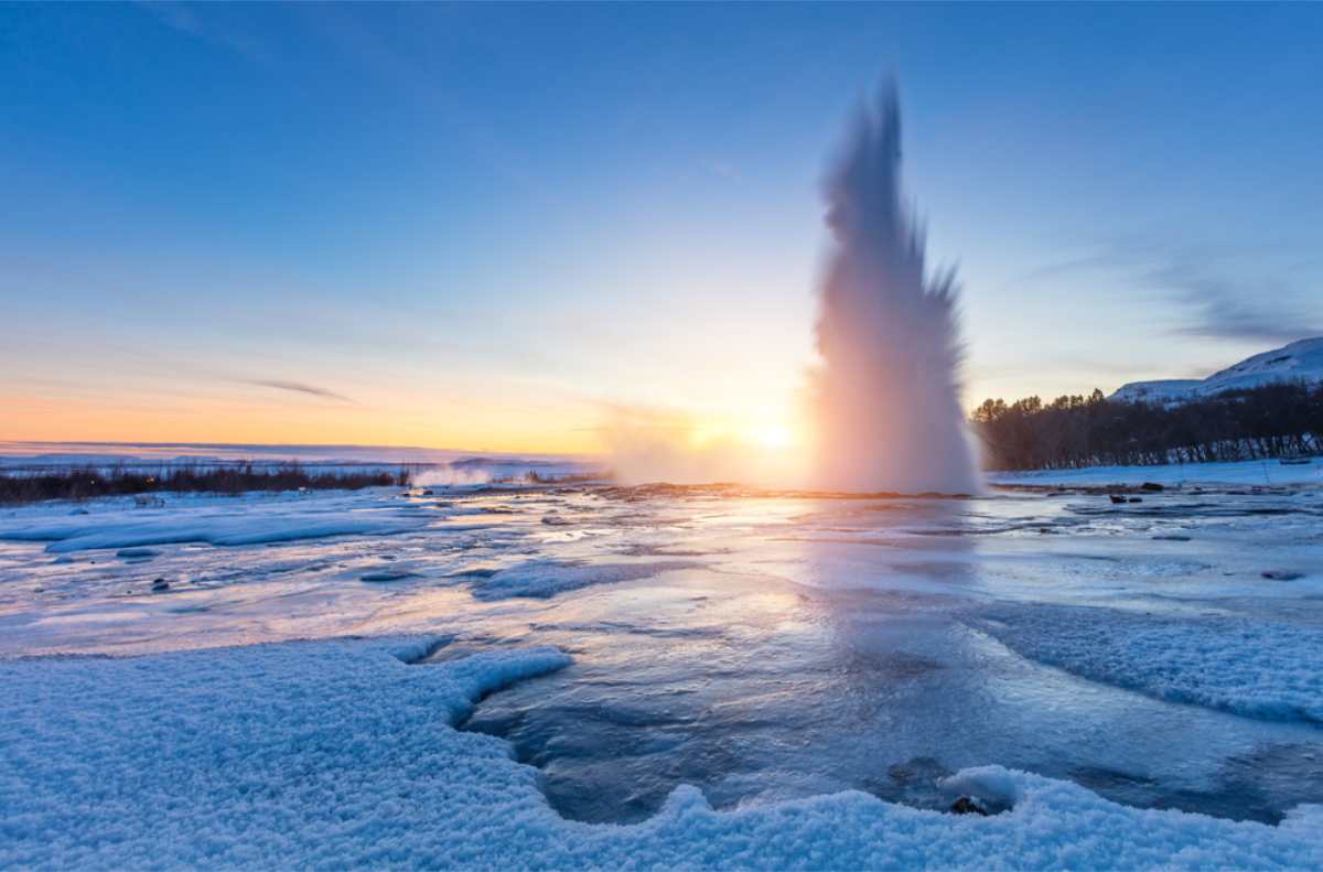 Geysir erupting several meters high