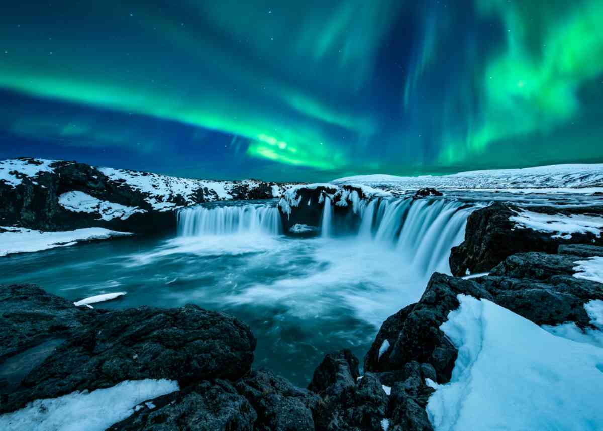  northern lights godafoss