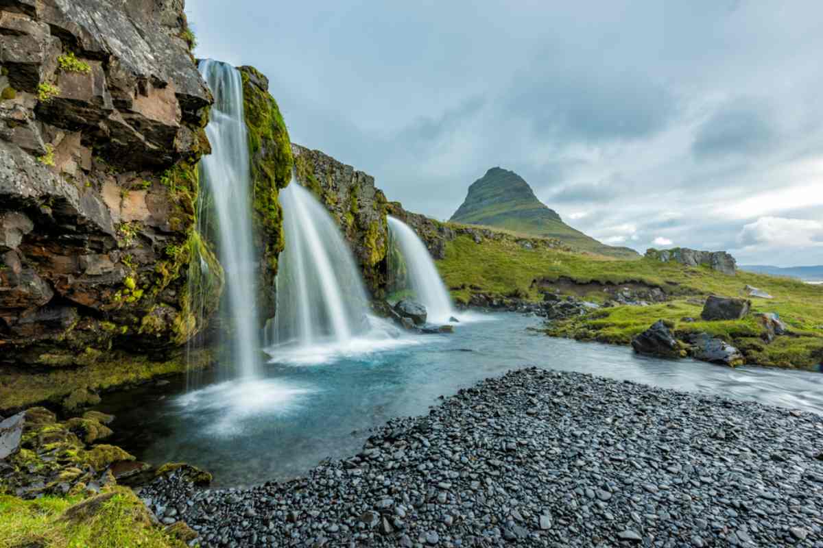 kirkjufellsfoss waterfall