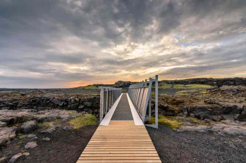 Bridge between continents